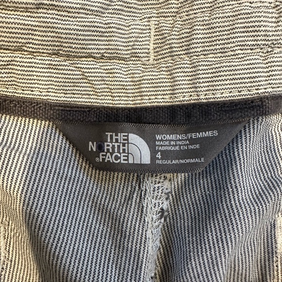 The North Face Striped Shorts - Picture 3 of 3